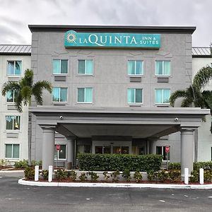 סאנרייז La Quinta Inn & Suites By Wyndham Sawgrass Exterior photo