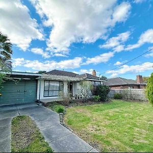 Mount Waverley Nice 3 Bedroom House Mt Waverley Exterior photo