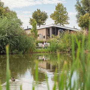 מלון אלסט Topparken - Recreatiepark Het Esmeer Exterior photo