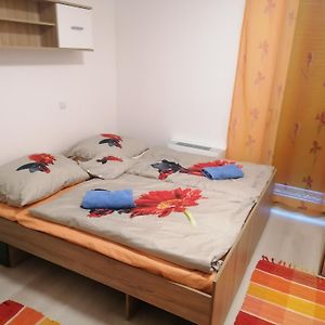 דירות Orsi Apartman קצ'קמט Room photo