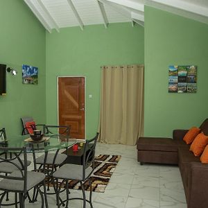 קסטריס Lovely Entire New 2 Bedroom Apartment In Corinth Exterior photo