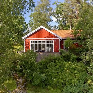 Trollhättan Lakeview Spacious Family Home Exterior photo