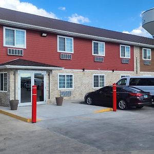 West Fargo Rodeway Inn Exterior photo