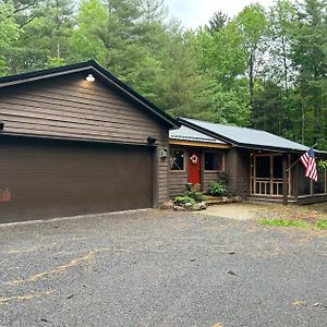 הוילה Glenfield Camp Pinecone In Brantingham, Ny Exterior photo