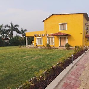 Rāipur Sunshine Villa Exterior photo