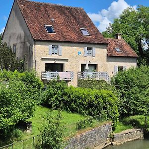 לינה וארוחת בוקר Saint-Germain-lès-Arlay Au Lavoir Du Serein "La Billaude" Et "La Langouette" Exterior photo