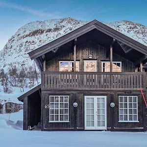 Awesome Home In Hovden I Setesdal With Kitchen Exterior photo