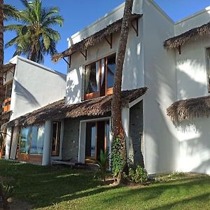 Ambodifotatra La Spiaggia, Tropical Villa With Private Beach Exterior photo