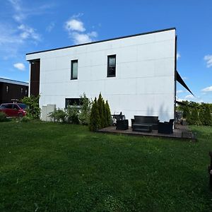 דירות טרטו Terraced House In Quiet Neighborhood Exterior photo