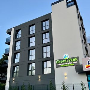 אסנובגראד Green Park Apartments And Rooms For Guests Exterior photo