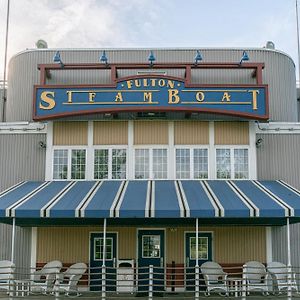 רונקס Fulton Steamboat Inn Exterior photo