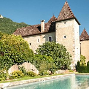 Jongieux Suite La Pinot - Chateau De La Mar Exterior photo