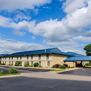 Winfield Quality Inn & Suites Exterior photo