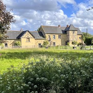 מלון שאנטפי Appart' D'Hotes , Ch Et Gite Au Manoir De La Haute Pilais Exterior photo