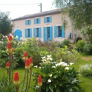 לינה וארוחת בוקר Cramchaban Maison D'Hotes La Chabanaise - Marais Poitevin Exterior photo