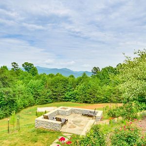Nebo North Carolina Vacation Rental - Yard And Views Exterior photo