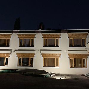 לה Lardak Guest House Exterior photo