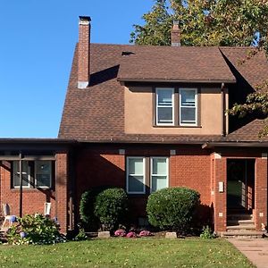 מנצ'סטר Newly Renovated Home! Exterior photo