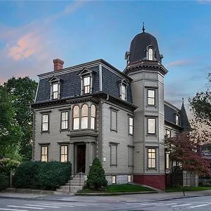 מלון פרובידנס The Underwood-Hale House Exterior photo