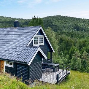 Lovely Home In Nordfjordeid With Kitchen נורדפיורדייד Exterior photo