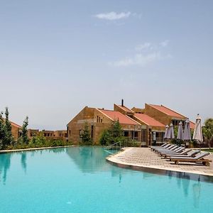 Mzaar Kfardebian Oakridge Hotel & Spa Exterior photo