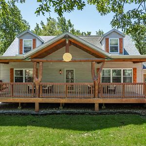 Lyndon Station Dog-Friendly 6-Acre Home, Game Room, Deck, Washer And Dryer, Wisconsin Dells 10Min Exterior photo