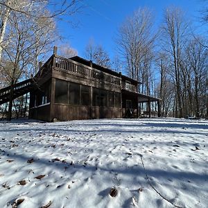 לוגן Rock Stalls Lodge Hocking Hills Exterior photo