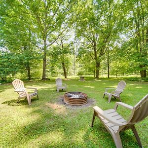 Hartstown Pet-Friendly Espyville Home With Yard And Fire Pit! Exterior photo