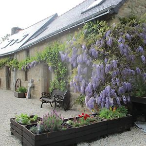 Saint-Nicolas-du-Pélem Rainbow Cottages Exterior photo