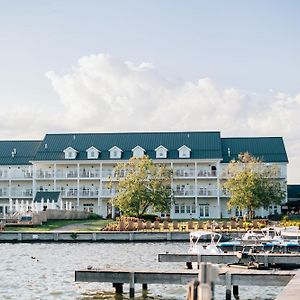 מלון The Lake House On קאנאנדאיגואה Exterior photo