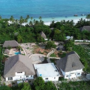 מאטמווה Holiday Time Bungalows Zanzibar Exterior photo