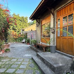 גאושיונג 月光寶盒旅店 Moonlight Hostel Exterior photo