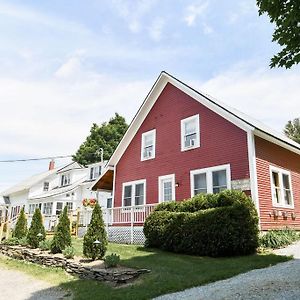 מלון Craftsbury Farmhouse Exterior photo