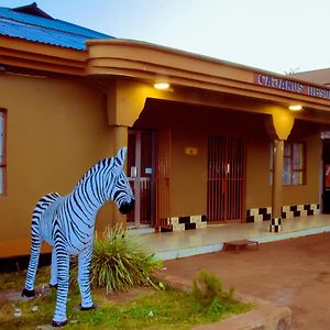 Cajanus Inn קראטו Exterior photo