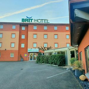 Brit Hotel Confort מונטובן Exterior photo