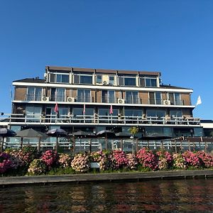 Kedichem Hotel Aan De Linge Exterior photo