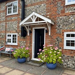 Hurley  Charming 2-Bed Cottage - Henley-On-Thames Exterior photo