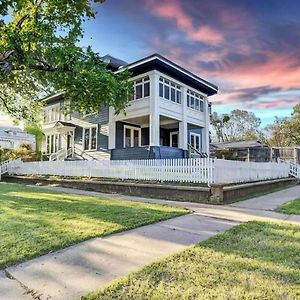 Taylor Thames Home Exterior photo