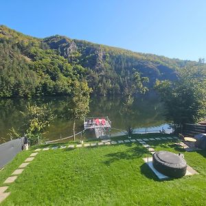 הוילה Somesu Cald Green Rock Cabin Exterior photo