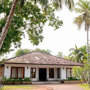 Lansigama Suri Ricco Villa - Negombo Exterior photo