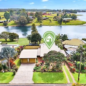 הוילה Lakeside Tinaroo Only 2.5Km From Yungaburra Town Exterior photo