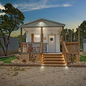 מלון Tarpley Lucky Star Ranch - Stargazer Exterior photo