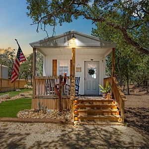 מלון Tarpley Lucky Star Ranch - Shooting Star Exterior photo