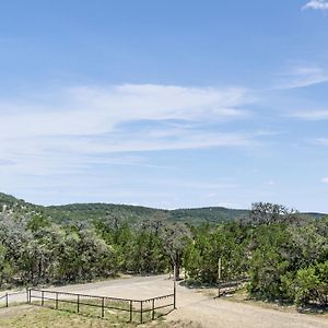 מלון Tarpley Lucky Star Ranch Exterior photo