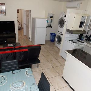 דירות Stewart Apt- Trincity, Airport, Washer, Dryer, Office, Cable , Wifi Exterior photo