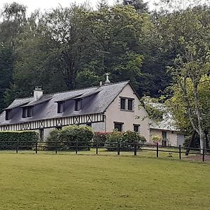 לינה וארוחת בוקר Saint-Hilaire-des-Landes Chambre A La Campagne Exterior photo