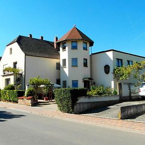 מלון Grünstadt Via Eberle - Vinothek Und Gaestezimmer Exterior photo