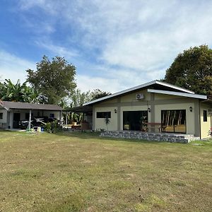 הוילה Botolan Bella Vista Ranch Exterior photo