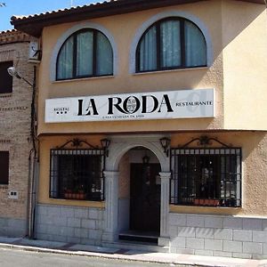 מלון Villaluenga Hostal Restaurante La Roda Exterior photo