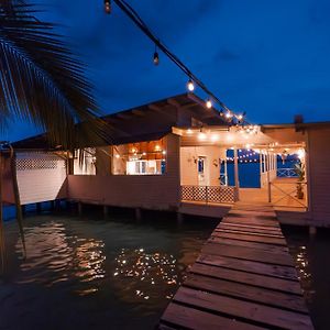 דירות Big Creek La Caribena Beach House- Bocas Del Toro, Isla Colon, Panama Exterior photo